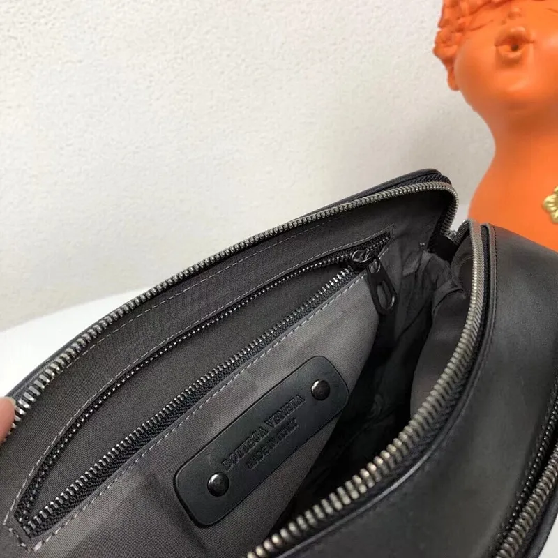All categories 💚 Top version men’s bags 💚 BV 2024 new BV crossbody bag